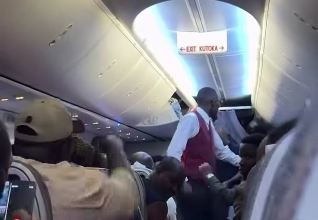 Panic as Passenger Tries to Open Plane Door Mid-Air