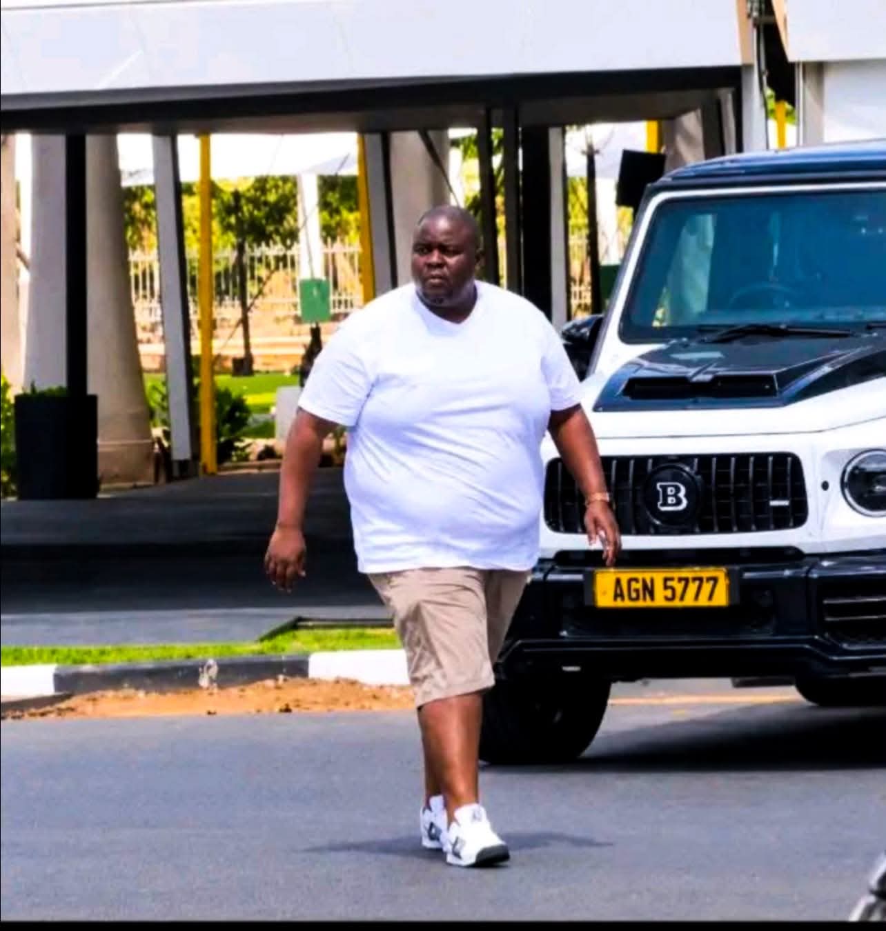 Late Zimbabwean Billionaire&rsquo;s Rolls-Royce Arrives Weeks After Death