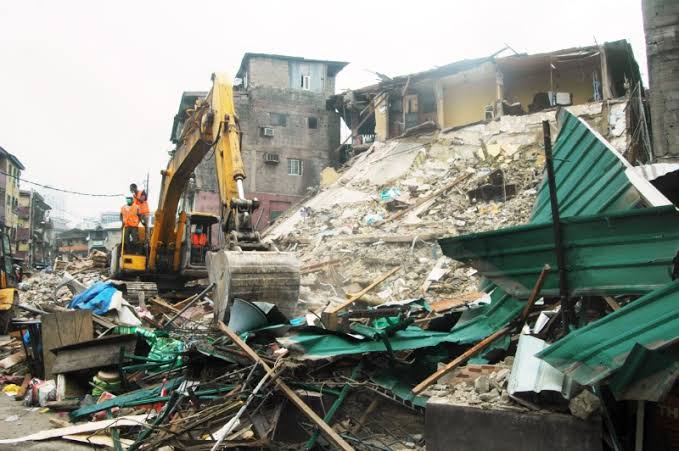 Building Collapse Sparks Panic in Lagos