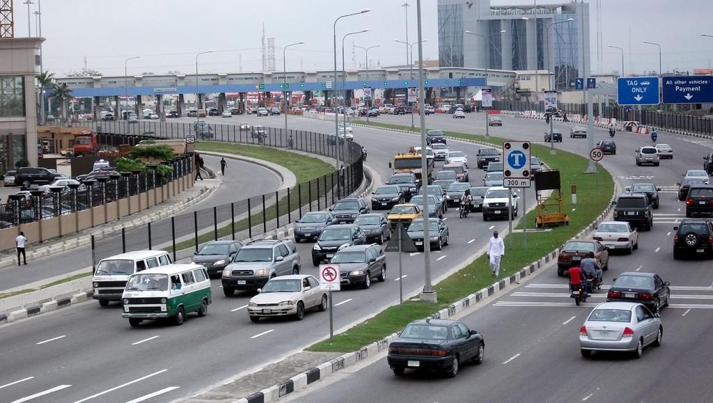Fear on Lekki Expressway as Hoodlums Resume Violent Extortion of Motorists
